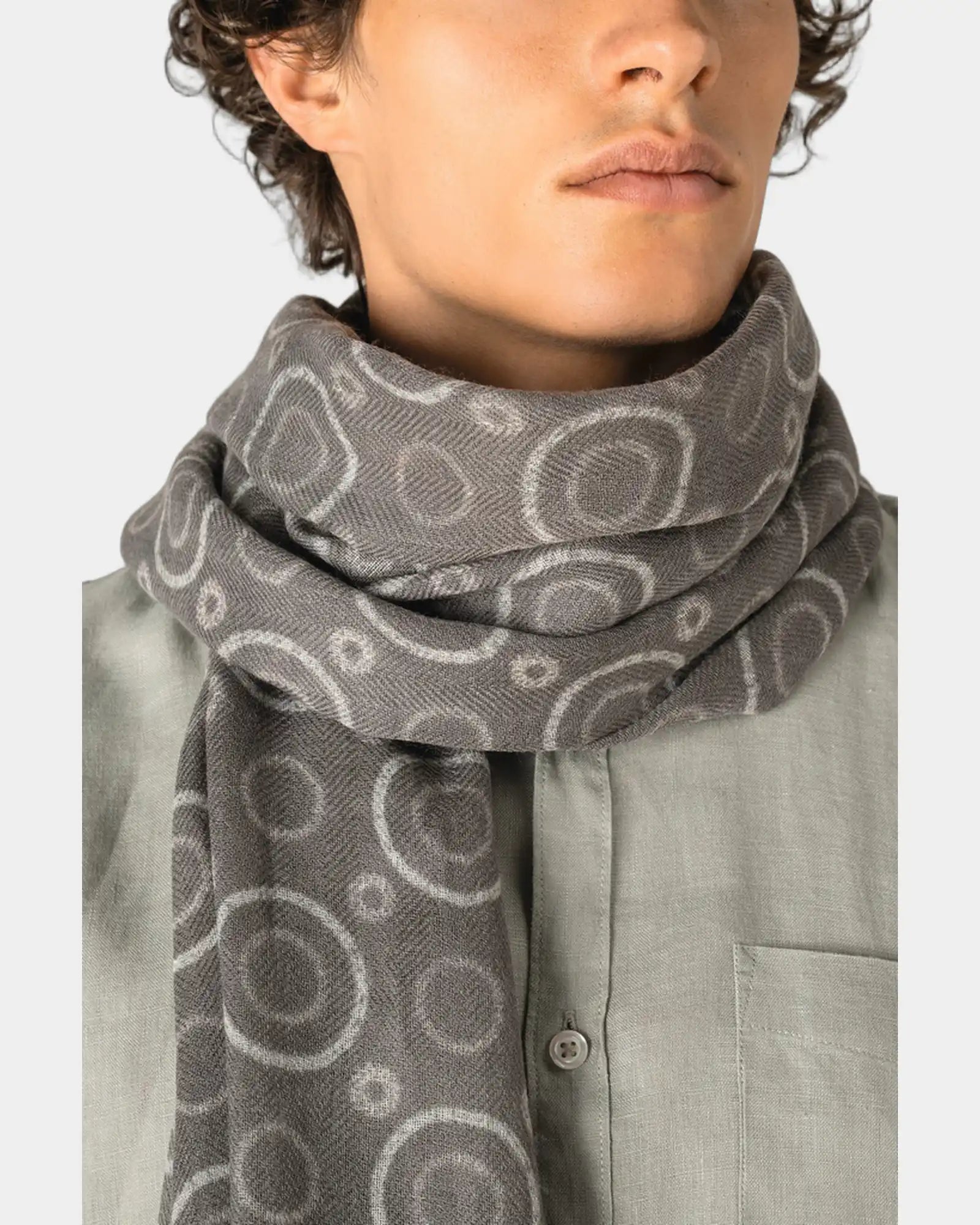 Custom wool woven scarf with fringed circle pattern - 2